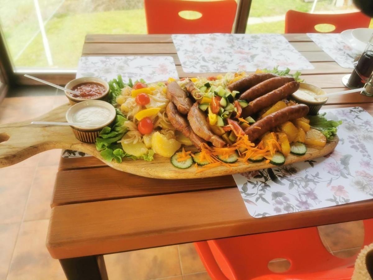 Vila Odmor Na Dunavu Beocin Esterno foto