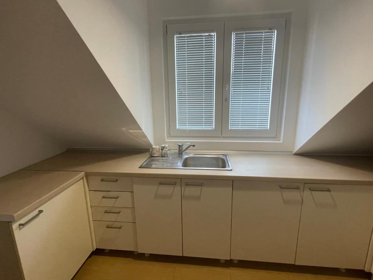 Vila Odmor Na Dunavu Beocin Esterno foto